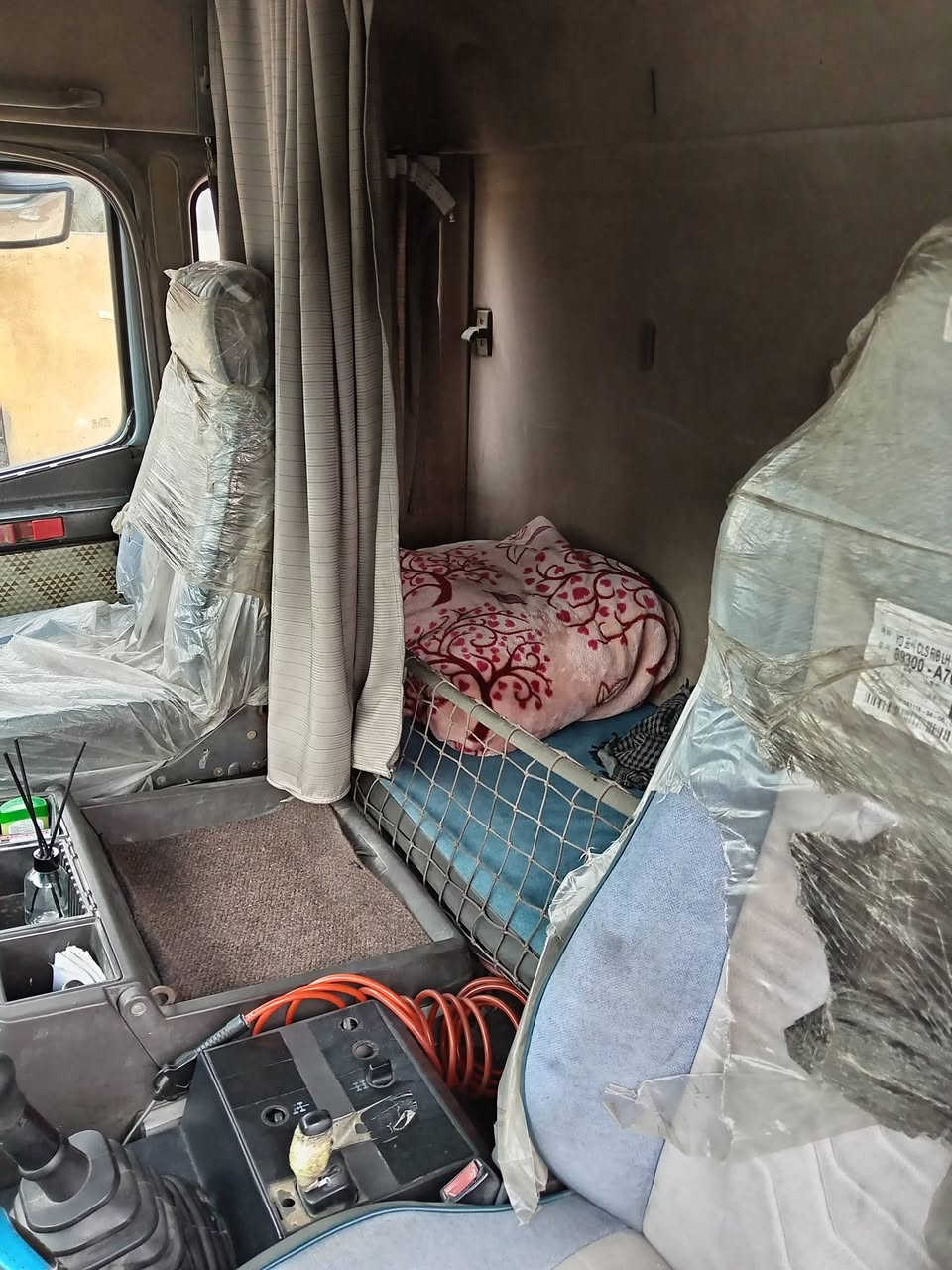 سلام عليكم البيع راس عربانه موديل ٢٠٠٩ العربانه وراس ١٩٩١ بسمي مكينه ٤٨ التنقيص والبخار وكير ١٨٠ مجموعة نص جيفه العربانه تخم تاير العنوان كربلاء الحسينيه *********** *********** سعر ٤٥٠ وبيهه مجال العربانه مكفوله وراس غير مكفول
