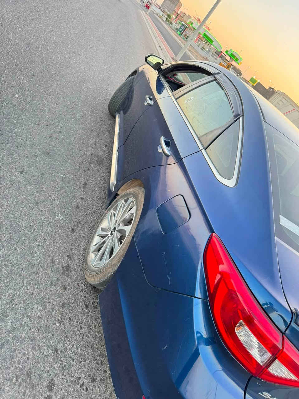 هيونداي سوناتا 2016 فول مواصفات
✨ سيارة نظيفة بشكل
🔑 بصمة تشغيل
⚙️ محرك 2400 سبورت رياضي
🛞 تخم تايرات جديد
🛠️ السيارة جاهزة ومسويلها ادامة كاملة قبل اسبوع
📄 تبديل طابوكة قبل 9 أشهر والطابوكة شادها 18 ورقة
🚀 شادلها برنامج داونز بورقة
📍 رقم ذي قار وباسمي تحويل ثاني يوم
📏 ماشية 142 ألف

⚠️ حادثها دعامية خلفية وشويه من الصندوق 
🎨 مبدل بيها جاملغ أمامي
🎨 الجاملغ الأيسر مصبوغ
🎨 الجمالغ الأيسر الخلفي صبغ قليل 
🎨الجمالغ الأيمن الخلفي بارد وصبغ 

📮السعر 100 وبيها  مجال بسيط. 

مكان تواجد السيارة: البصرة الهارثة قرب طاقة الكهرباء
رقم صاحب السيارة: ***********
