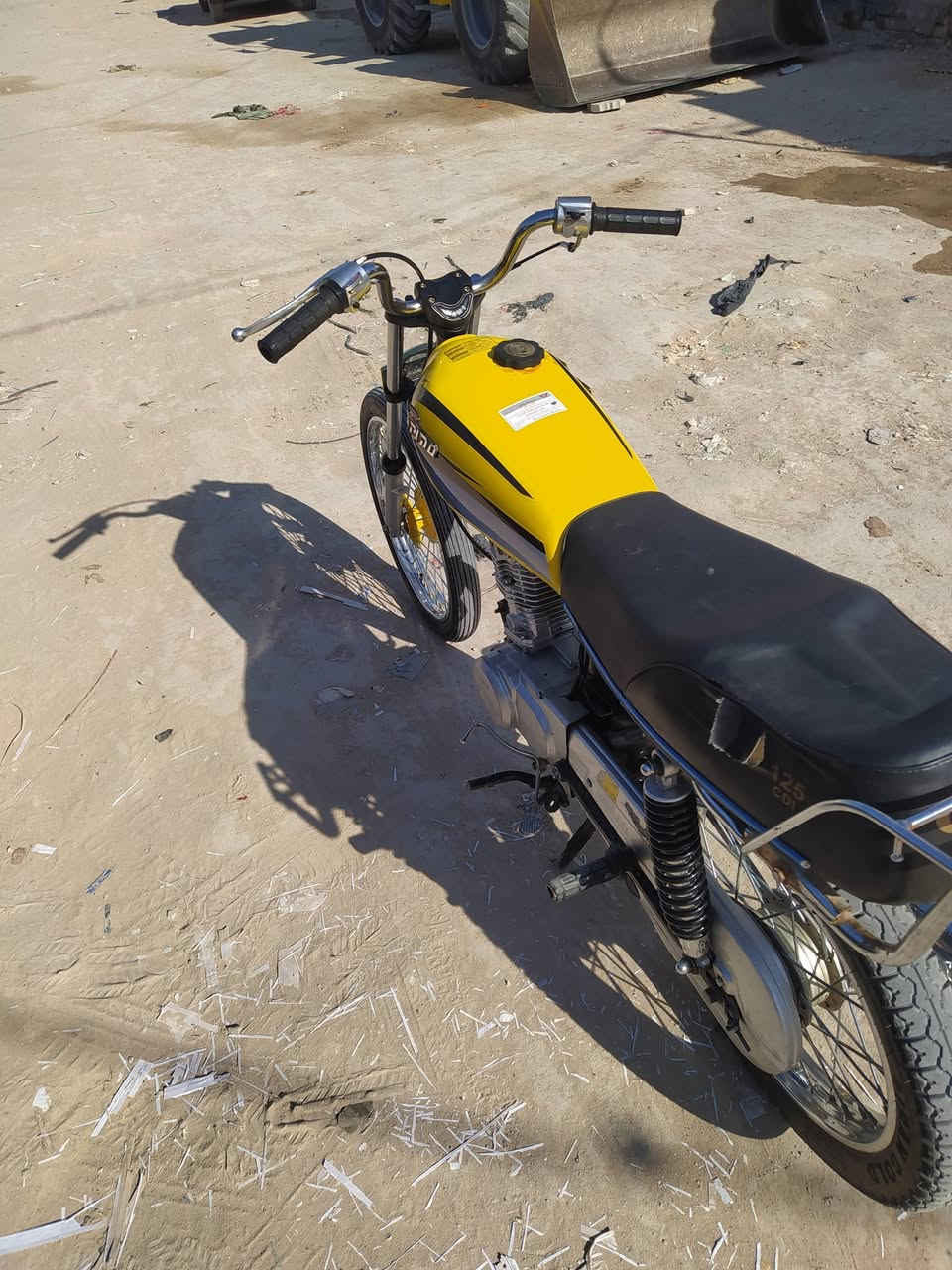 السلام عليكم دراجه للبيع موديل 18تعمير 25مكينه شلامجه مفتوحه مره وحده السعر 650 رقمي
***********
