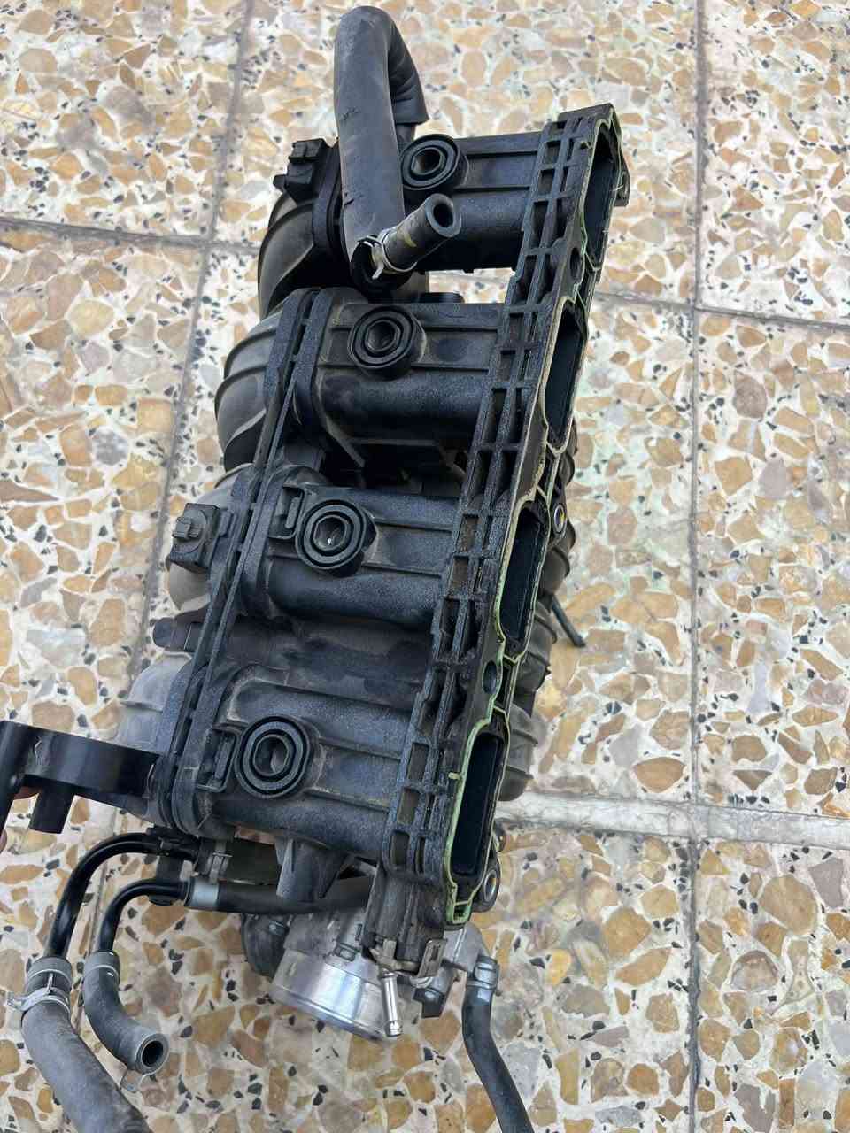 السلام عليكم  ***********
دكشن بارد 2400 GDI C1  مع الجويتر وحساس ماب سنسر
اصلي اصلي تفصيخ
 للسيارات الكورية ( سوناتا اوبتما سبورتج سورنتو توسان )
موديل 2015 فما فوق
العنوان بغداد ويوجد توصيل كل العراق 5 الاف بغداد, العراق
