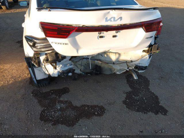 السلام عليكم فورتي جيتي لاين موديل 2024 سياره حالين بل عقبه بعمان ابيع على وضعها تريدها واصل بغداد او بل حره عمان 
اي ستفسار ***********
