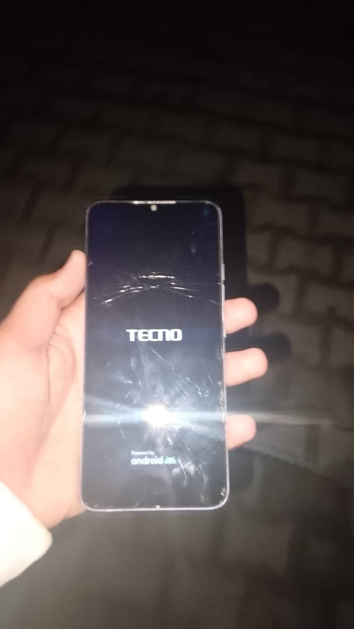 السلام عليكم موبايل للبيع شاومي نظيف الجهاز بس الشاشه بها هذا الفتره وما يعلق نجف السعر 75 وبي مجال راسلوني خاص


**إذا كنت صاحب هذا الإعلان وتريد حذفه لأي سبب، رجاءا أرسل رسالة إلى الدعم الفني**