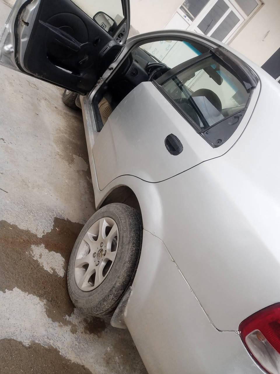 ئەڤیۆ مۆدیل 2006منەفیست سحر 28//***********
