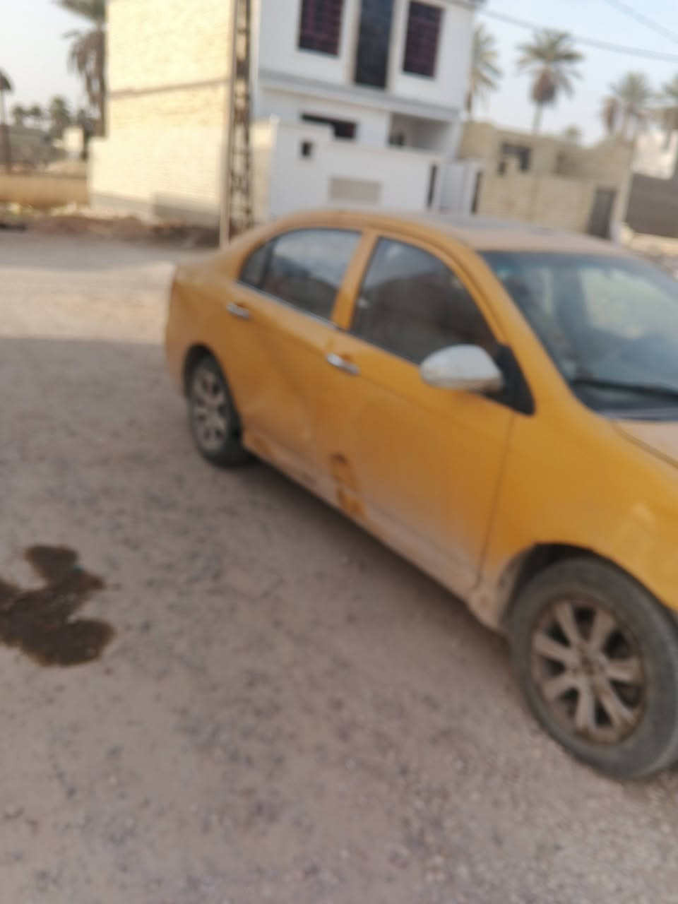 السلام عليكم سياره ليفان محور كير ومكينه مكينه عاطله للبيع 
السعر 12 ورقه راعيها عندي مستمسكاته فقط 
مكانها كربلاء وراعيها هم كربلاء 
***********
