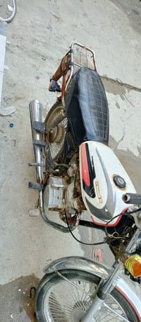 تايكر 19 • مكينة • نقص خلفي