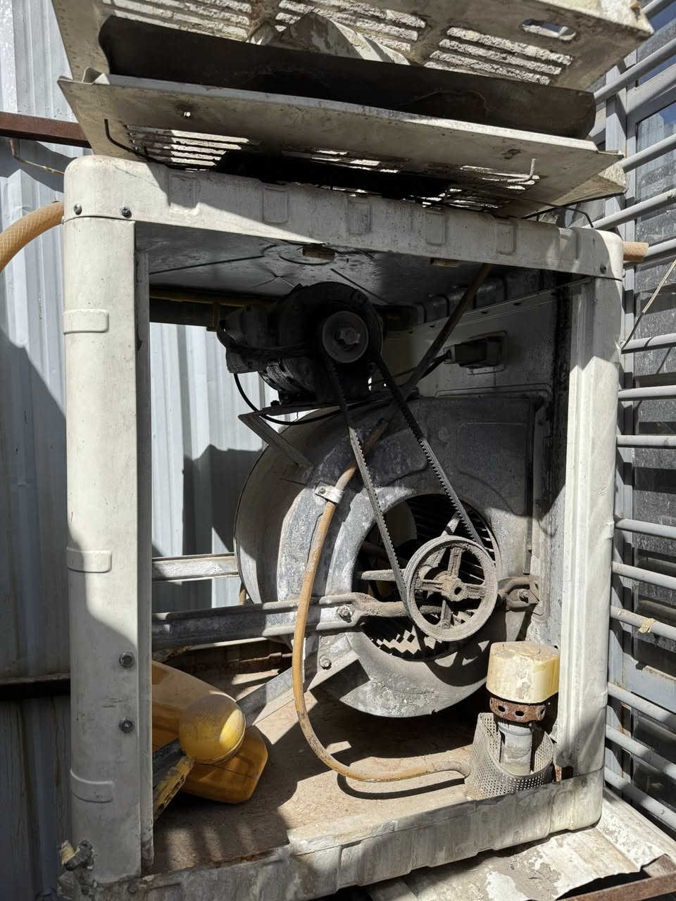 مبرده حجم جبير استعمال موسم واحد بيها واتر بم ثنين وياها ماطور ثاني هديه لليشتريها رايدتها ب150 بغداد كراده كم ساره


**إذا كنت صاحب هذا الإعلان وتريد حذفه لأي سبب، رجاءا أرسل رسالة إلى الدعم الفني**