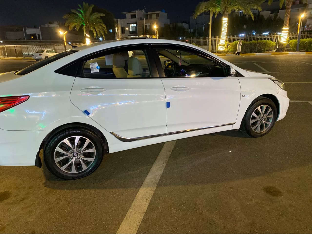 من رخصة الادمنيةاكسنت ٢٠١٦ بيهة كم قطعه رش فقط رش مو ضربة اثر طخطخات مال استعمال بنية كاملة مكملة من كلشي تخم تاير جديد باتري جديد مشط ستيرن جديد صدر خلفي امامي جديد منظومة زنون جديدة منظومة تبريد جديد سيارة متحتاج درهم مصرف كهربائيات كلهة شغالة شاشة شادلهة جديدة وكامرة ماشية تقريباً ١٤٢ الف كيلو السعر ٩٨ وبيهة مجال بسيط السوك كلشي بي وكلشي بسعرة المكفولاتينعوضن ١٢٠ ورقة وانته نازل للاستفسار سيف *********** مكاني شهداء البياع او حي الاعلام السعر ٩٨ ورقة وبيهة مجال بسيط التفاصيل والسونار داخل المنشور بغداد, العراق
