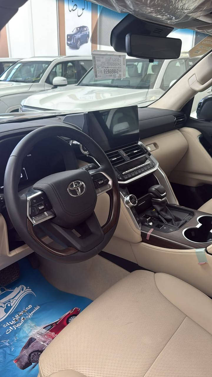 لانكروز 2025 GXR بلاك اديشن لمتد ساز TTS
✨ ماشيه 2000 كيلو فقط (زيرو بمعنى الكلمة)
✨ مواصفات عالية وتجهيز كامل
✨ لون وشكل بلاك اديشن يخبل
السيارة نظيفة جداً، استعمال خفيف جداً وكأنها جديدة من الوكالة.
💰 السعر المطلوب: 78/500
📞 للجادين فقط: ***********
