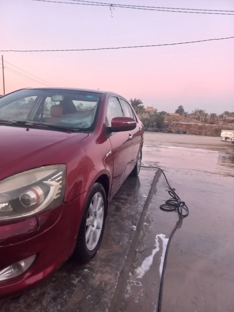 جيلي موبل حداديه جديده كير مكينه تبريد كهربائيات جام لكل شغال مصبوغه جماليه العنوان الديوانية سومر السعر 42 ...اوو مراوس بتكسي كون نظيفه 
***********
