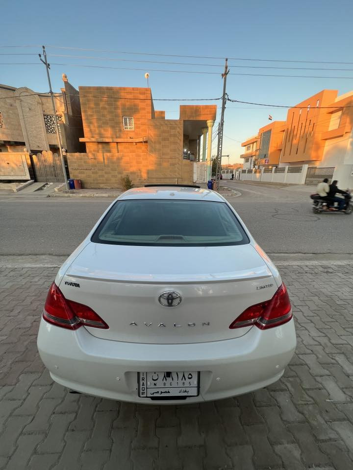 افلون خليجي ٢٠١٠
فول مواصفات limited
ماشية ٢٣٠ الف كيلو
رقم بغداد مشروع وطني باسمي
سيارة جناي

محرك وكير مامفتوح ومابيها اي مشكلة ولله الحمد 
بيها صبغ ٣ قطع ونص خلفية قطعتين منها بسبب شخط موجودة الصورة بالمنشور 

السيارة صارلها سنتين عندي عليها ادامه دورية دهن اصلي من الوكيل بلكات دينسو الاصلية وتنضيف منضومة الاحتراق وحجر البيئة

تبريد قطعتين ثلج وتدفئة شغالة ١٠٠٪؜
صدر امامي جديد قبل شهرين بدلته كامل
اكو فديو بالمنشور بي التفاصيل اكثر

مكان السيارة الانبار /هيت/ معرض السلام
***********
السعر ١٣٩
نقد فقط بدون تقسيط
بيع فقط ما اراوس

اخوان شرط البيع تحويل مباشر خلال اسبوع ما اسوي وكالة
