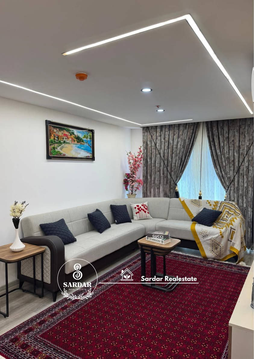 🏙️ شقة مفروشة 1+2 للبيع  – Life Tower
الشقة مؤجرة ب $600 و ثلاثة اشهر مقدمة

📏 المساحة: 105م²

مرافق وخدمات المبنى:
 • كافيه للاسترخاء
 • نادي رياضي مجهز
 • موقف سيارات خاص
 • منطقة ألعاب للأطفال
 • مسبح
 • كهرباء ٢٤/٧
 • حراسة وخدمات ٢٤/٧
 • صيدلية قريبة
 • سوبرماركت
 • مطاعم متنوعة

💰 السعر:78,000 دولار أمريكي

📞 للتواصل وحجز موعد للمعاينة:
ئەنەس عقارات سردار
***********
