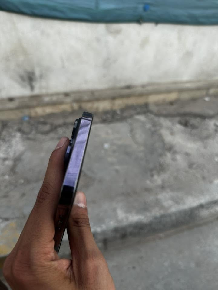 ايفون 14Pro max 
بطارية 🔋 85
العنوان بغداد بوب الشام 
مكلف بل نشر 
اتصل بل رقم ‭***********‬
