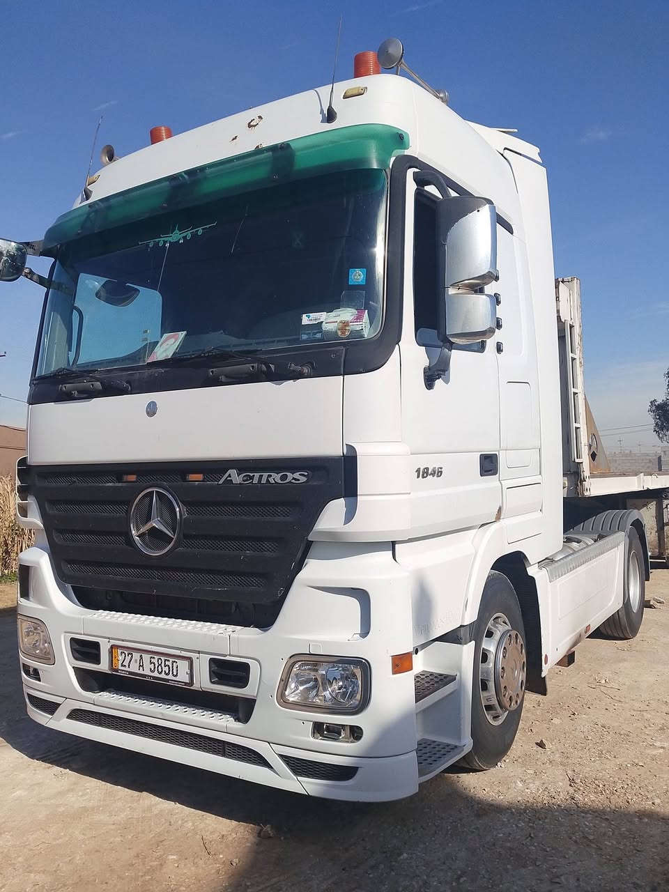 السلام عليكم اكتروس للبيع 2003 حجم 46 مكفوله كفاله عامه تحويل ثاني يوم مع عربانه ثامر البياتي مربوطه اربع محاور بالسنويه 
***********
