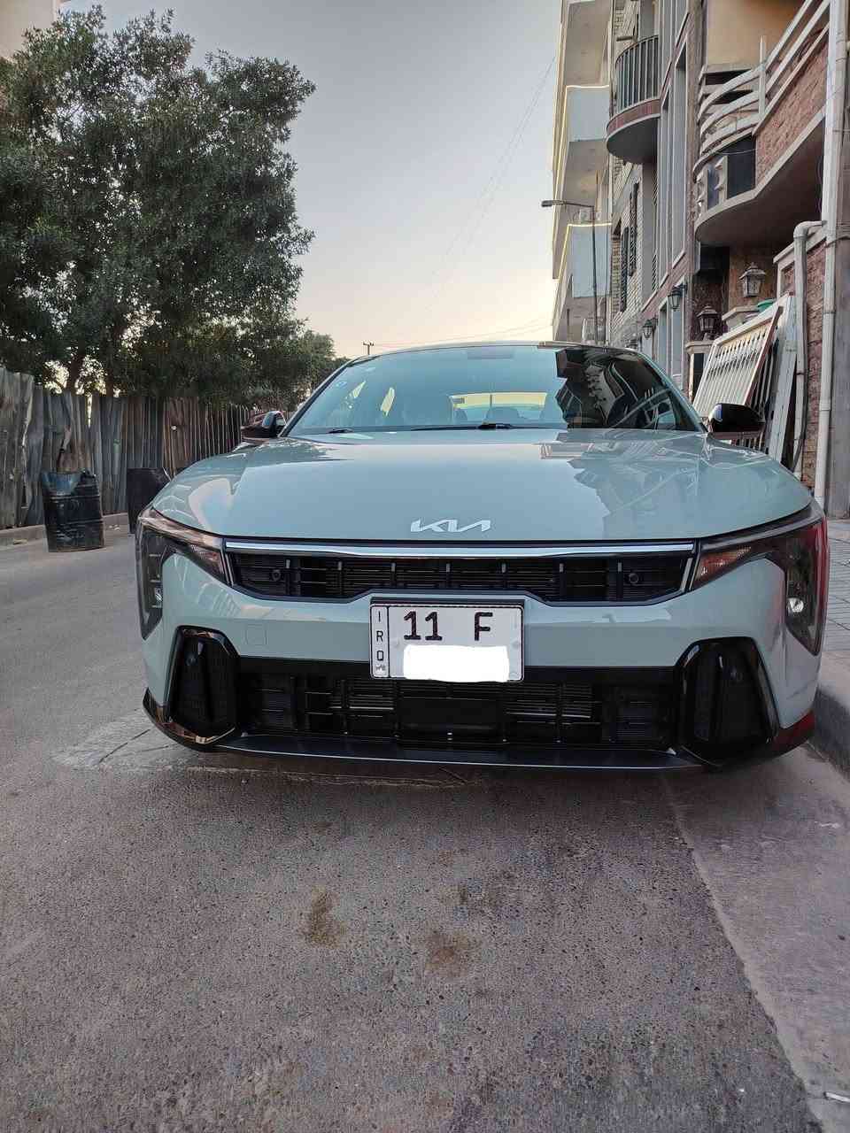 كي فور جيتي لاين بلاك اديشن لون سموك خليجي 2025 دوليه ضمان 5 سنوات وصيانه مجانيه لمده سنه وبيه ١٢تبديلة دهن وفلتر موصفات فول فتحه سقف بنوراما بصمه وتشغيل عند بعد أناره ترحيب مري شفط إشاره بلمري تبريد قطعتين كشنات جلد لونين اسود وابيض شفتات بلستيرن تحكم ستيرن جهتين 3 انضمه قياده سايد بريك بصمه اوتو هولد لد امامي ولد خلفي حساس امامي وحساس خلفي ويل كب حجم 18 سياره جديده ماشيه 2500 الف سفايف نيكل وكرومات اسود لماع محرك 2000 دوش بدون أدونز وكير ايتي 6 سرعات السعر ٢١٢ وبيهة مجال بسيط هذا رقمي ***********
