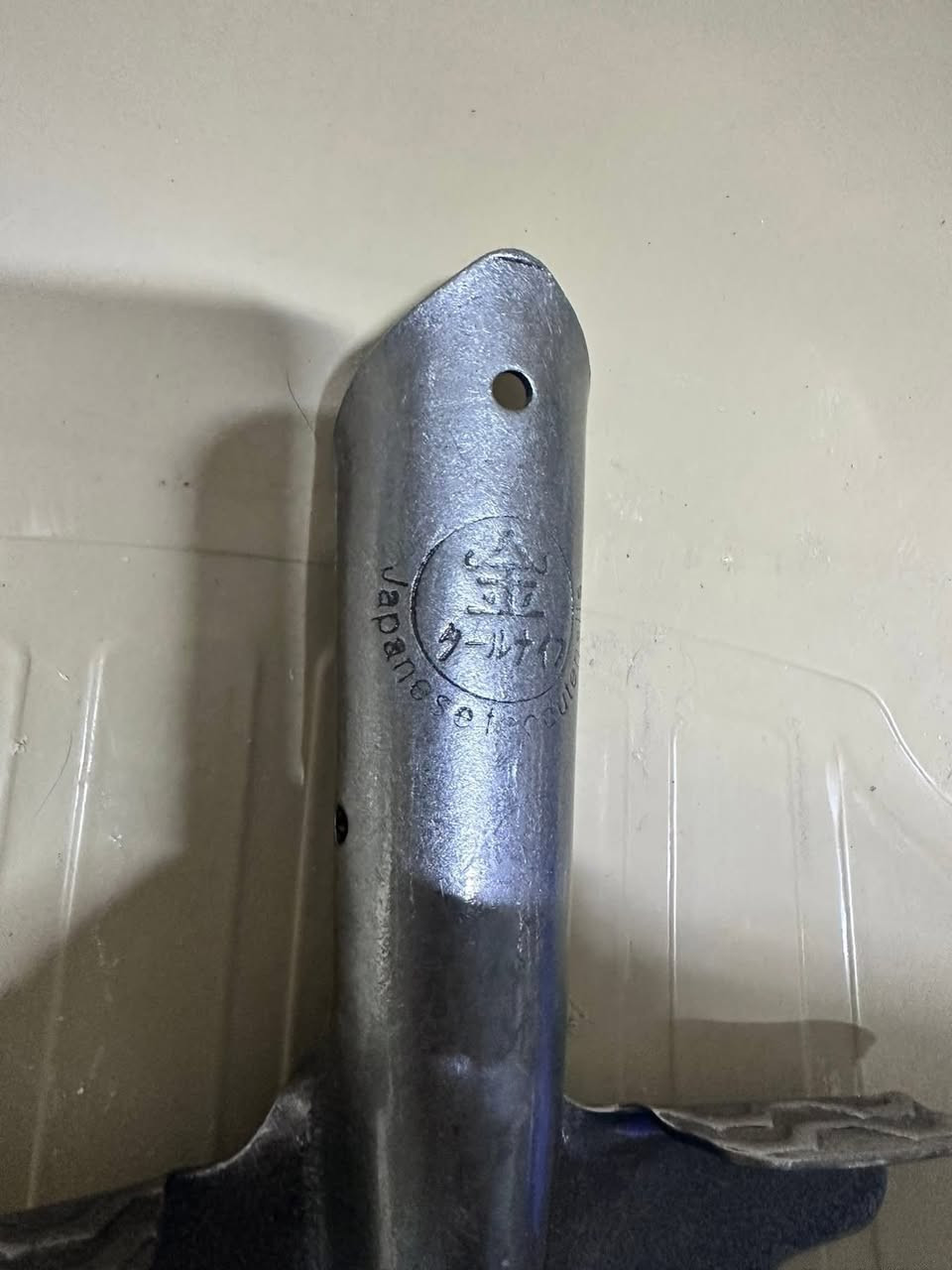 ماكو منه بالعراق
قطعتين واصل للبيت 35 الف
كرك ومقص صناعة ( ياباني ) ااااااصلي
جهه من الجهات سكين حاد
والجهه الثانية منشار
مو كرك سفري
السعر 20 الف شامل التوصيل
قطعتين 35 واصل للبيت
للطلب على الواتس اب
***********
