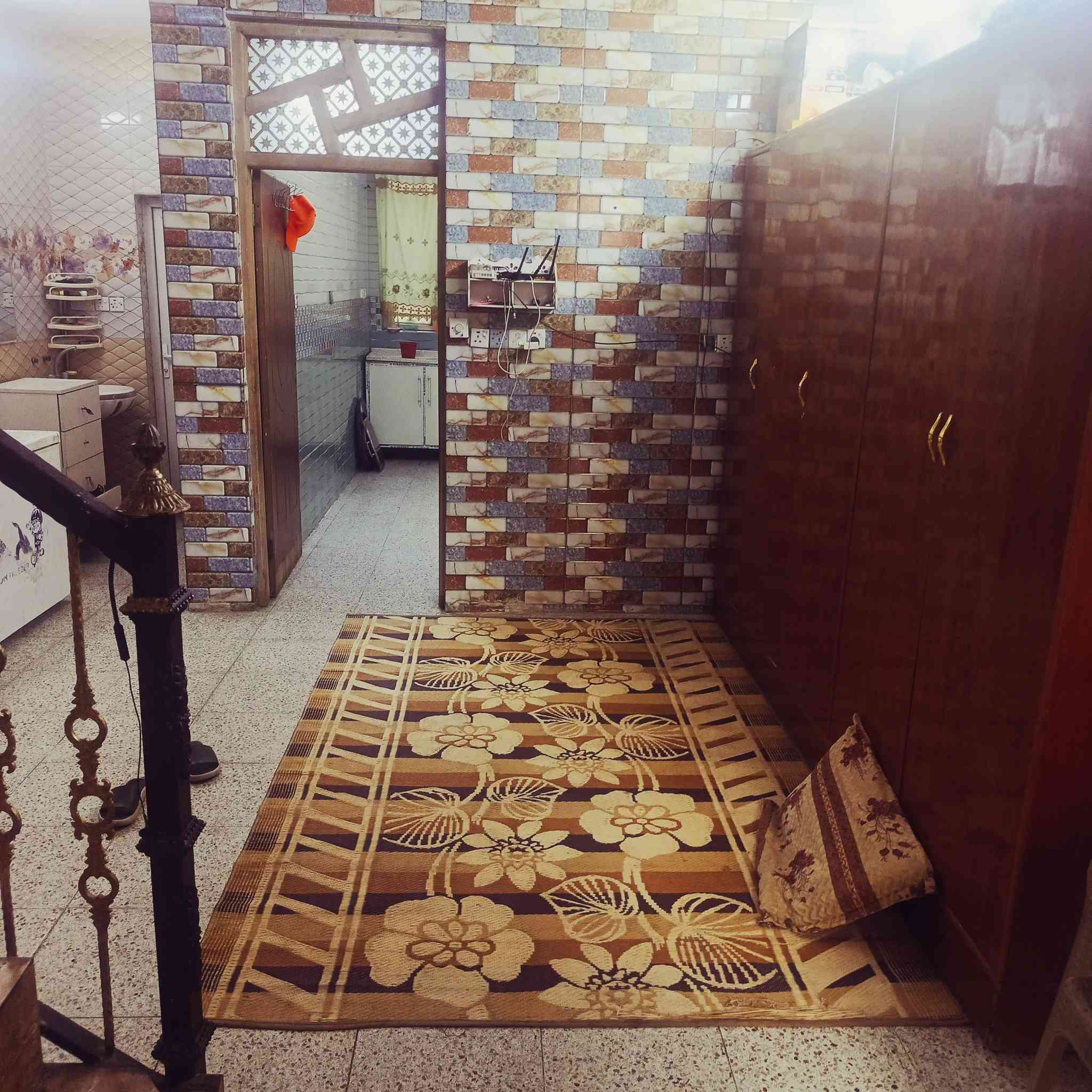 أعيد النشر بسبب الوعود الكاذبة بيت للبيع ١٠٠ متر طابقين  الامين الثانيه اسكينه واكريات شارع المكاتب ٢/٩طابو زراعي قرار ٢٥ يتكون من استقبال و صاله و ٣ غرف نوم مع مجموعة الصحيات  عدد 3 واحده منها غير مكتمل  الاتصال بل ارقام التاليه ***********/// ‏‪‏‪***********‬‏
