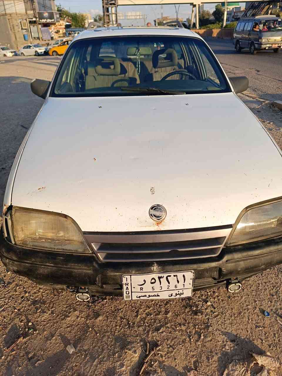 حجم 20 موديل 1989
شرط. تحويل  +محرك+ كير
رقم ألماني سنويه خضرا 
مكاني الموصل سعر 15 وبيها مجال 
 أعرف هذا مو حكها بس مستعجل
*********** بي واتساب
