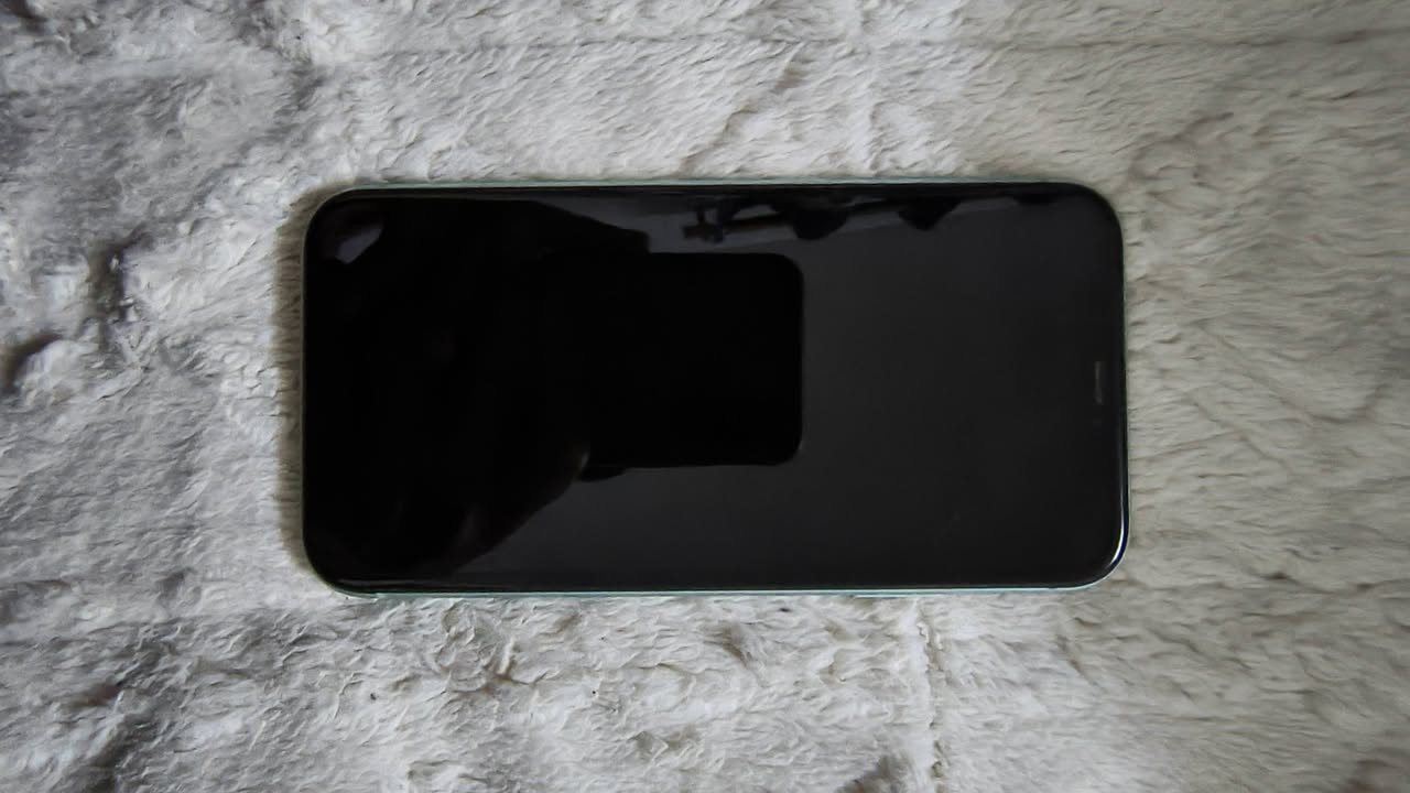 11دبل سيمكارت نموذج m  بطارية 82 ذاكرة 228
***********
