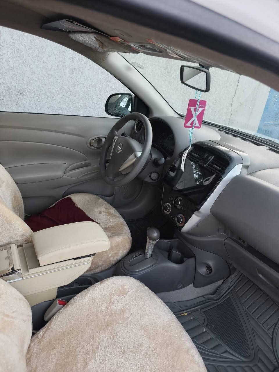 نيسان مديل ٢٠٢١السياره أربيل سنويه ٢٠٢٨
السياره بيه باردات تخم تاير حداديه جديده التبريد خير من الله 
سعر ٩٨وبيه مجال بسيط الرقم 
*********** مكان بغداد الشعب

