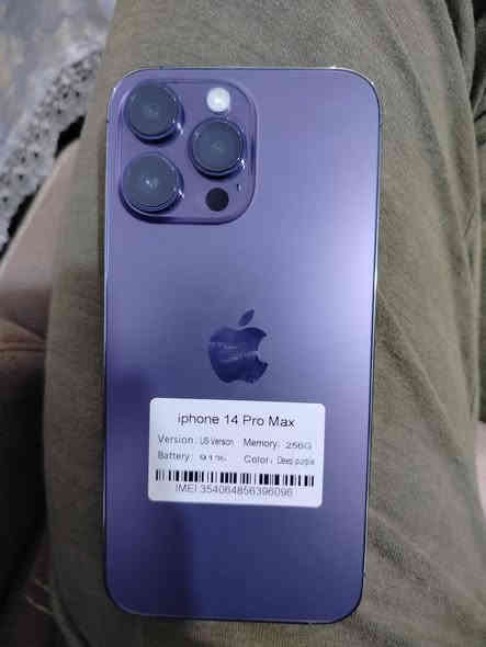 سلام عليكم 
ايفون 14pro max
بطاريه 91
ذاكره 256
جهاز جديد 
مشحون 43 مره 
مكفول  
مكاني بغداد للتواصل 
***********
