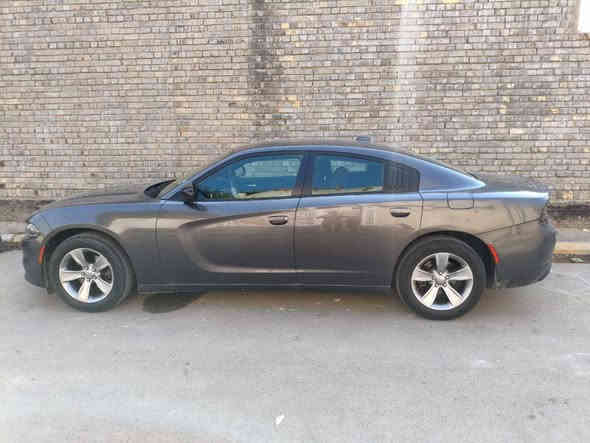 سلام عليكم  جارجر استخدامي شخصي
موديل 17
سياره حلوه وجاهزه من كل نواحي 
ماشيه 80ميل
تخم تاير جديد البارحه شديته
صدر خلفي امامي جديد 
بيه قطعتين تبديل فقط باب صدر وقبق صندوك بس   قطرت صبغ مابيه 
هزه جديده سنويه لل2030
تبريد تدفئه. كشنات تدفئه
حادثه كلش حلو بدون ايرباك صور لحادث بلمنشور
مكاني بغداد طالبيه
سعر 175
اي ستفسار اتصل ***********
