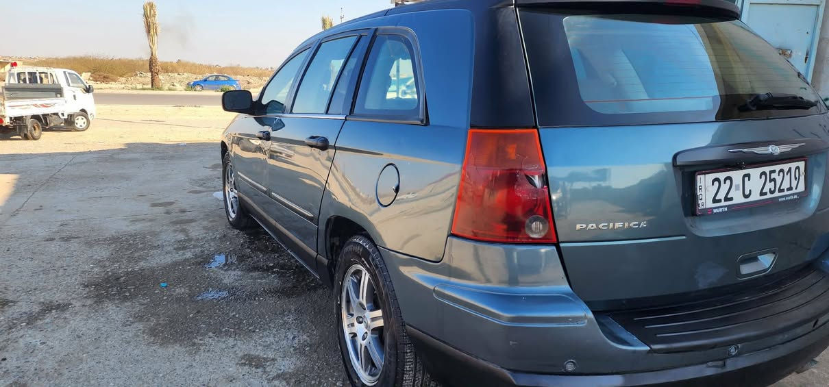 بيع او مراوس حسب القناعه كرايسلر باسفيكا 2007
وارد امريكي 
ضرر جاملغ الأمامي 
6 سلندر  4000

كير اوتو 
تبريد نقص بيه فقط كمبريس  
شرط التحويل 
وماعليها غرامه 
وتريك وين ماتريد 
***********
مكان السياره بيجي 
السعر 55 وبيها مجال
