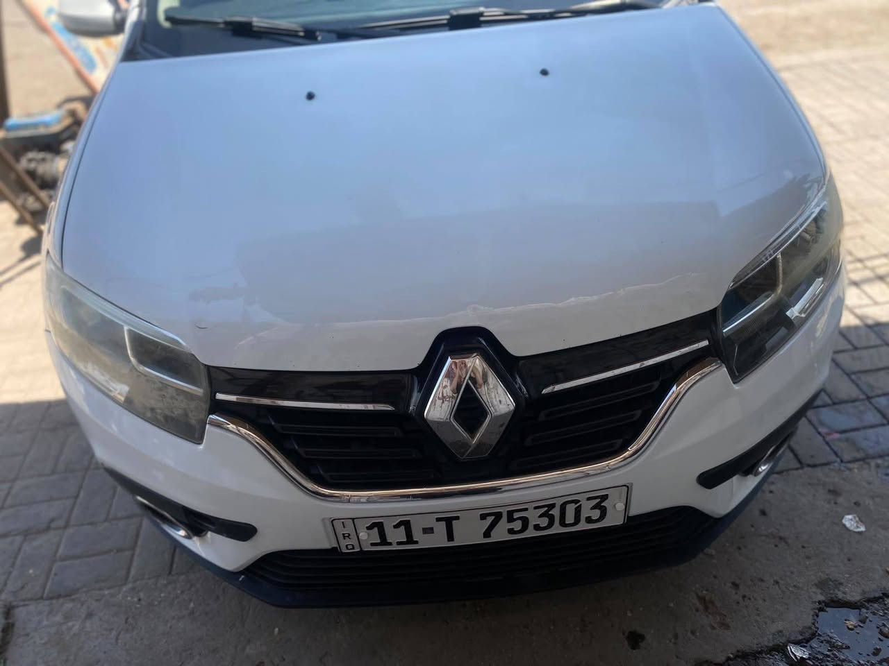 السلام عليكم رينو سنبل للبيع السعر 75 ورقه 
موديل 2019
رقم السياره بغداد
للاستفسار الاتصال على ***********
غير متواجد على الفيس
