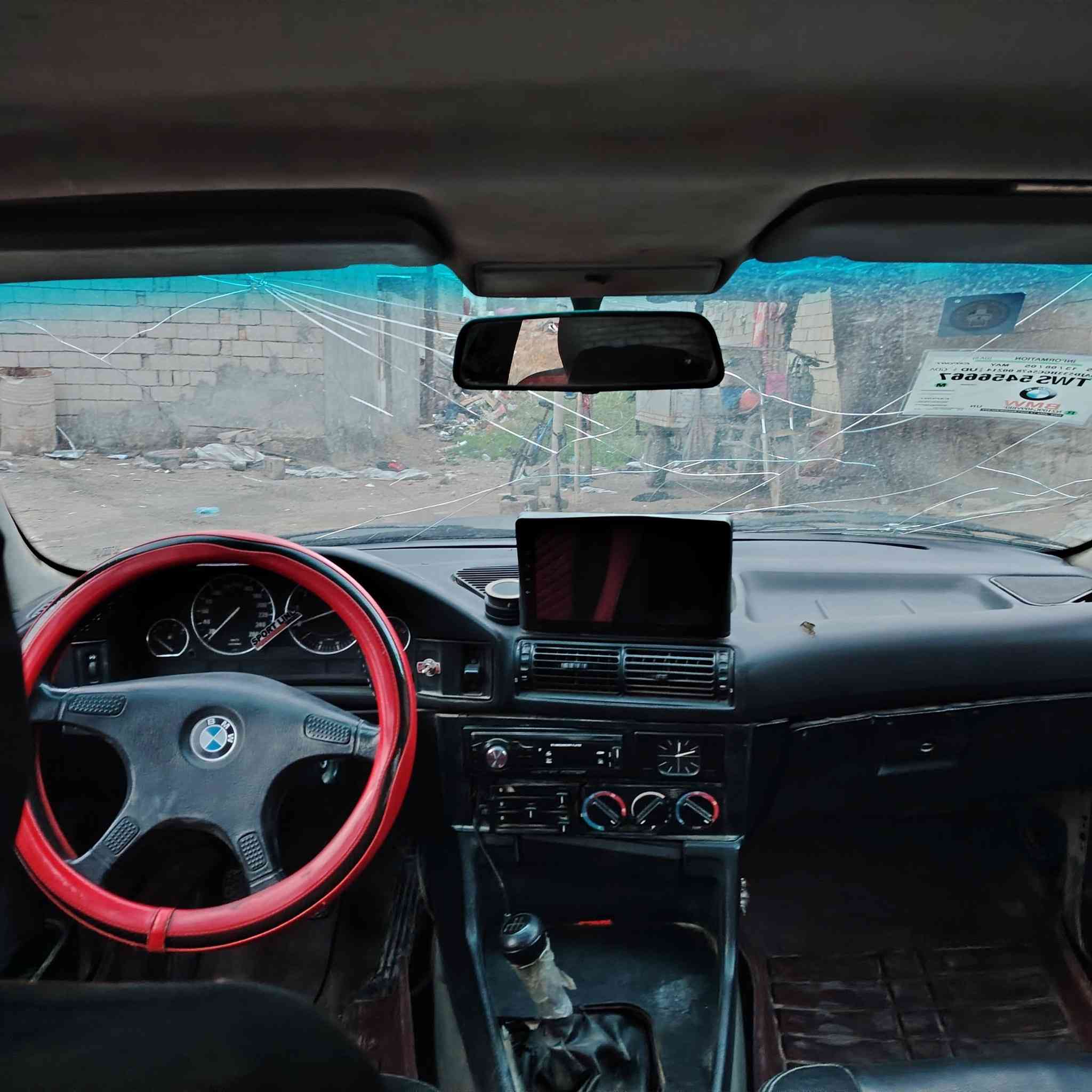 سلام عليكم
بي ام 
للبيع
مكينه بلادي 
تشغيل عن بعد 
سياره جاهزه وخير من الله
ليت زنون
تبريد شغال
مكلف بل نشر راعيه
***********
