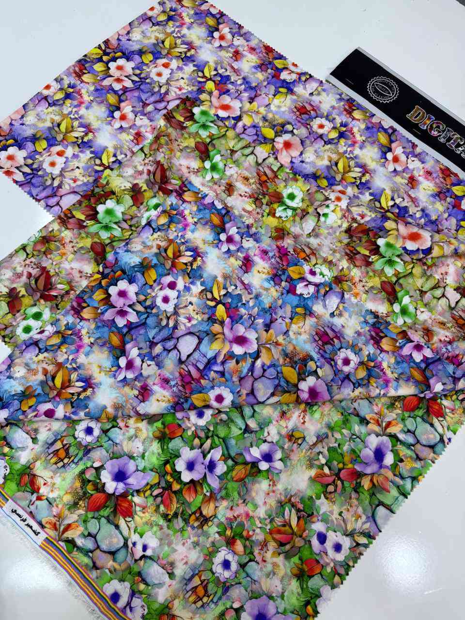 عرض خاص كشمير فرنسي 
سعر القطعه 5000 الاف
توصيل جميع المحافظات ***********
