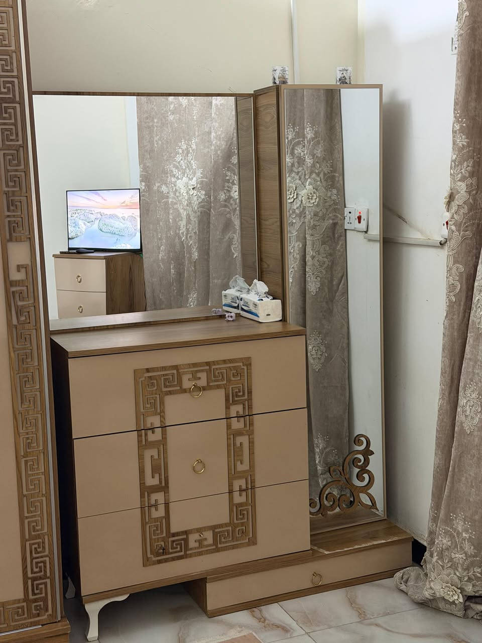 غرفه تركي ٦ قطع ٤٠٠ وبيها مجال  مكاني بغداد ناحيه الوحدة استعمال ٦ شهر


**إذا كنت صاحب هذا الإعلان وتريد حذفه لأي سبب، رجاءا أرسل رسالة إلى الدعم الفني**