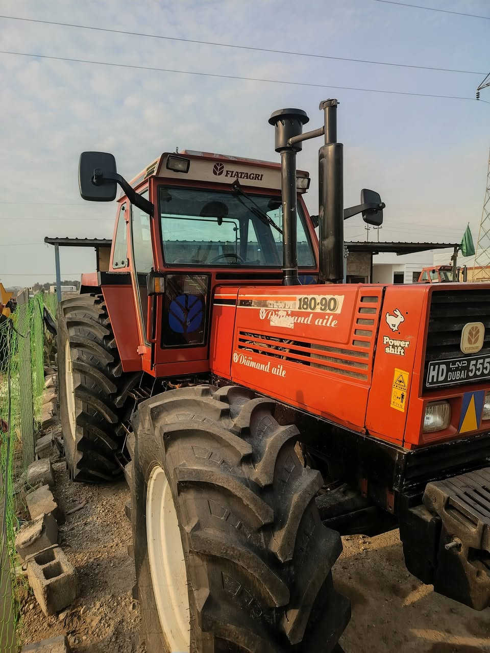 اللهم صل على محمد وال محمد
موجود فيات حجم 180 فول موصفات 1 منفيس دخول جديد شرط فحص كله شركه مكفول
عدد 2 فول موصفات 1 /1
يرهم مراوس
***********
مكان واسط الزبيديه معرض حجي حاتم ورور
شرط فحص كله شركه
