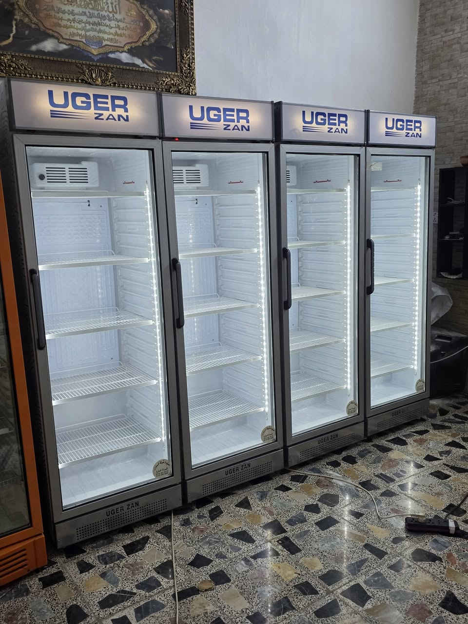 عارضات للبيع عدد ٤ اخوات شكل واحد جدد لوك مستعملات اقل الشهر فول تبريد نضافة ١٠٠/١٠٠ +مجمدات عدد ٢ شكل واحد حجم ١٦ قدم فول تجميد مكاني بغداد مدينة الصدر للاستفسار الاتصال على الرقم ***********

