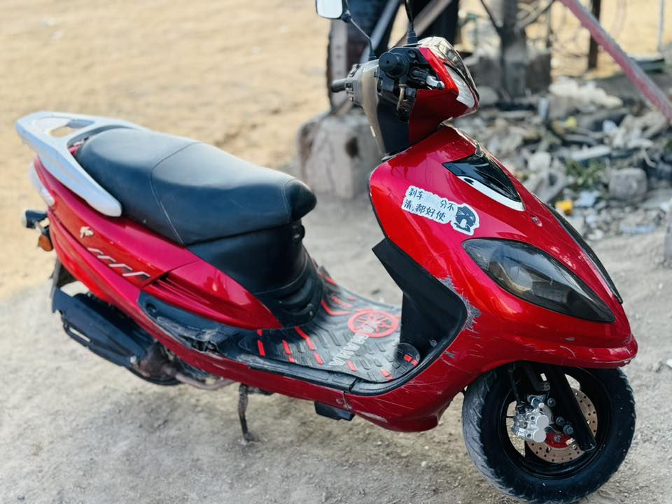 السلام عليكم دراجه اسيام للبيع ب300وبيه مجال ‭0777 394 3339‬
