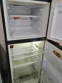 ثلاجه وكفت فجئة متبرد ابيع علا وضعهة  وجهة كزاز ضد الكسر 175 مكان مدين...