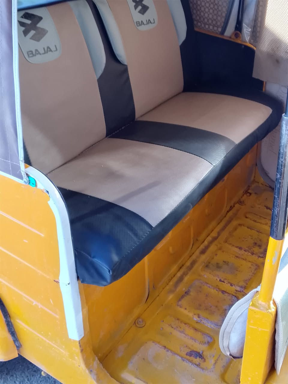 السلام عليكم تكتك 18 البيع رقم بغداد مشروع وطني السعر 5/300/مكاني بعقوبة كاطون الرزي/***********
