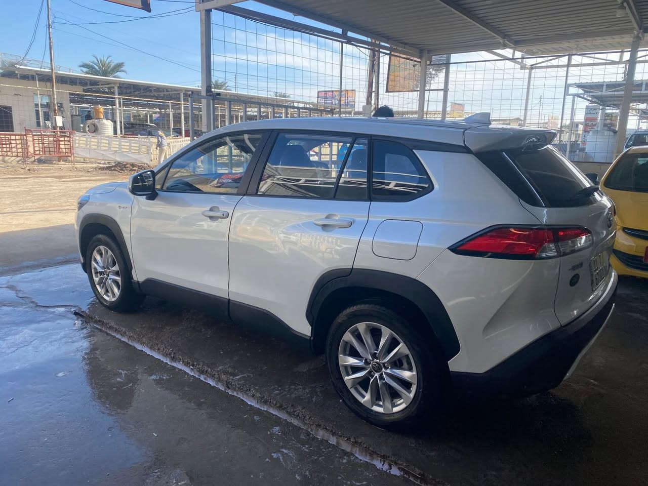 كورلا كروز هايبرد موديل 2025 على وضع الشركة ماشية 600 رقم بغداد حره السعر 28 مليون ***********
