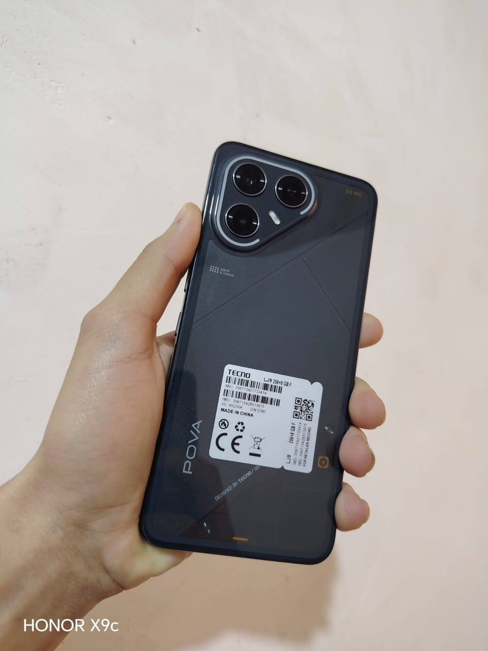 السلام عليكم.. بيع نقد فقط
تكنو بوفا 7 ألترا 5G للبيع او مراوس 
الجهاز شرط مامفتوح.  مستعمل شهرين تقريبا فقط
الذاكرة/256.   رام/8+8.  ملحقات كامله
الجهاز يشغل. 90 فريم بوبجي    مواصفات فول 
السعر/325 وبي مجال
***********
