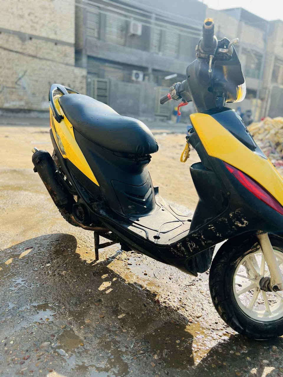 دراجة ماكس للبيع ب450 الف او بيها مجال الي يريد يتواصل ***********
