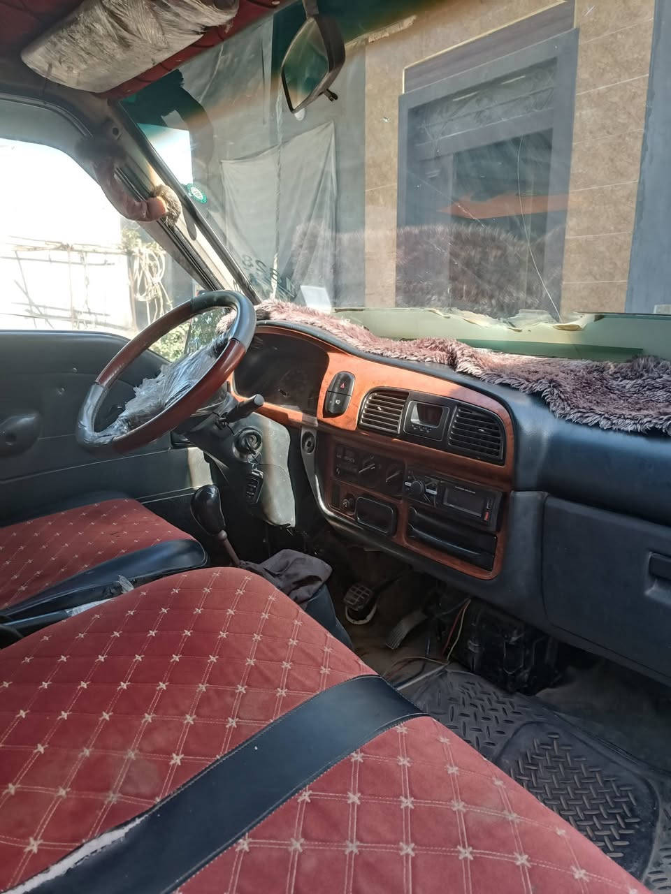 فروشتنی خێرا 
هوندا بۆ فرۆشتن
 مودێل1998
ئارم سلێمانی گێڕ ومەکینە ئونجی بەشەرت
بێ سەرف وبخار تا بڵێی ماڵێکی پاک وجوانە 
کوشن بیلادی تەنها یک تۆز ساردی هەیە 
ژ.م ***********
نرخ43 معاملەیە برایانە
