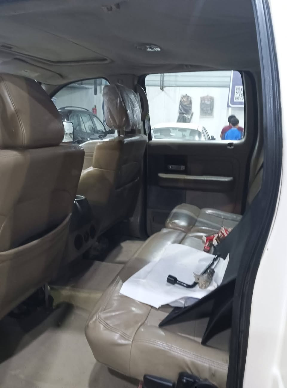 للبيع فورد F١٥٠ فول مواصفات موديل 2008المكينه 8اسلندر  قطعتين صبغ سيارة جاهزة مابيه  اي نقص تخم تاير سعر البيع 125 ورقة  رقم اسلمانية بسمي رقم الموبايل ***********غير متواجد عل فيس
