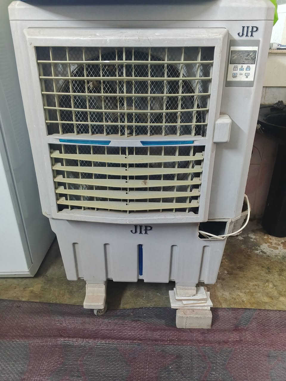 غراض للبيع كلمن وسعره اليريداخابر***********
