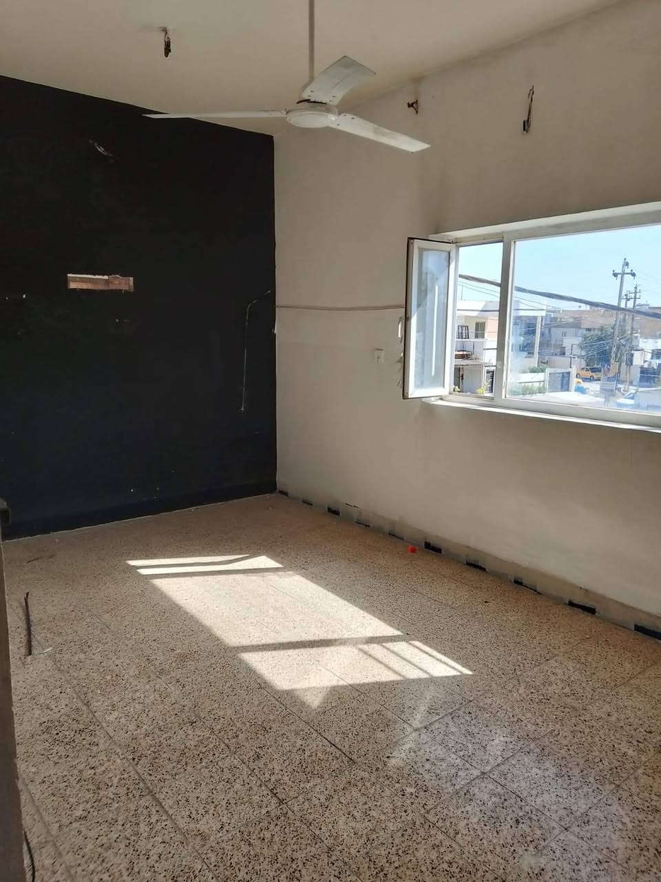 مشتمل للايجار يحتوي على 2غرفه نوم واستقبال ومطبخ وصحيات موقع مميز جدا طريق بغداد فرع بوليفارد قرب مدرسة جاغ 
للاستفسار اتصل 
استاذ ياسين ***********
استاذ عمر***********
