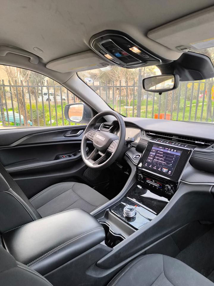 کــــــوردی 
تەنها فرۆشتن بە نقد 
Jeep grand Cherokee 
جێب گراند چیڕۆکی 
مـــۆدێل /2023
مواسفات / altitude, سێ رێز کوشن،
مەکینە /v.6 شەش پستۆن / 4×4
بێ ئێڕباگ ، بێ ناوگرتن
 چامرلغ سبوغ ، بستەک سەندوق کلێر

نـــــــرخ  (( 25900 $  )) 

ناونیشان هەولێر
 پەیوەندی واتساپ ***********

عربي 
فقط بیع نقد 

Jeep grand Cherokee 
جيب كراند شيروكي 
مــــــــودیل/2023
مواصفات/ altitude , سبع اراكب ، 
 دبل اكسل 
محرك /  v.6 ست سلندر
بدون ایرباك ، بدون دواخل
جامرلغ صبغ ، شبر صندوق كلير

سعر   (( 25900 $  )) 
عنوان اربیل ، للاستفسار 
***********
