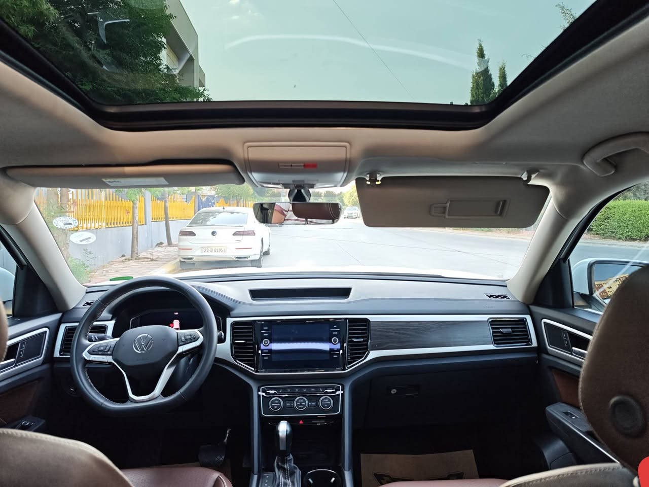 VOLKSWAGEN ATLAS 2023 V6 3.6
مواسەفات se فوول مواسەفات،،،٣ ڕیز کوشن،،، بێ بۆیاخ،،،تەنها ٤٢٠٠٠ هەزار ڕۆشتووە سەنەوی هەتا ٢٠٣١ تازەیە

نرخ: ٢٩٤ وەرەقە
ژ.م،***********سلێمانی

اتلس 2023 6 سلندر فوول
سيارة مواصفات se,,٦ سلندر و محرك 3.6 ليتر،،،سيارة فول فول مواصفات و بانوراما كشن جلد و كشن هيتر،،،7 مقعد،،،بصمة،،،سيارة بدون صبخ،،،ماشية 42 ميل

سعر: ٢٩٤

ژ.م،*********** 
 سليمانية
