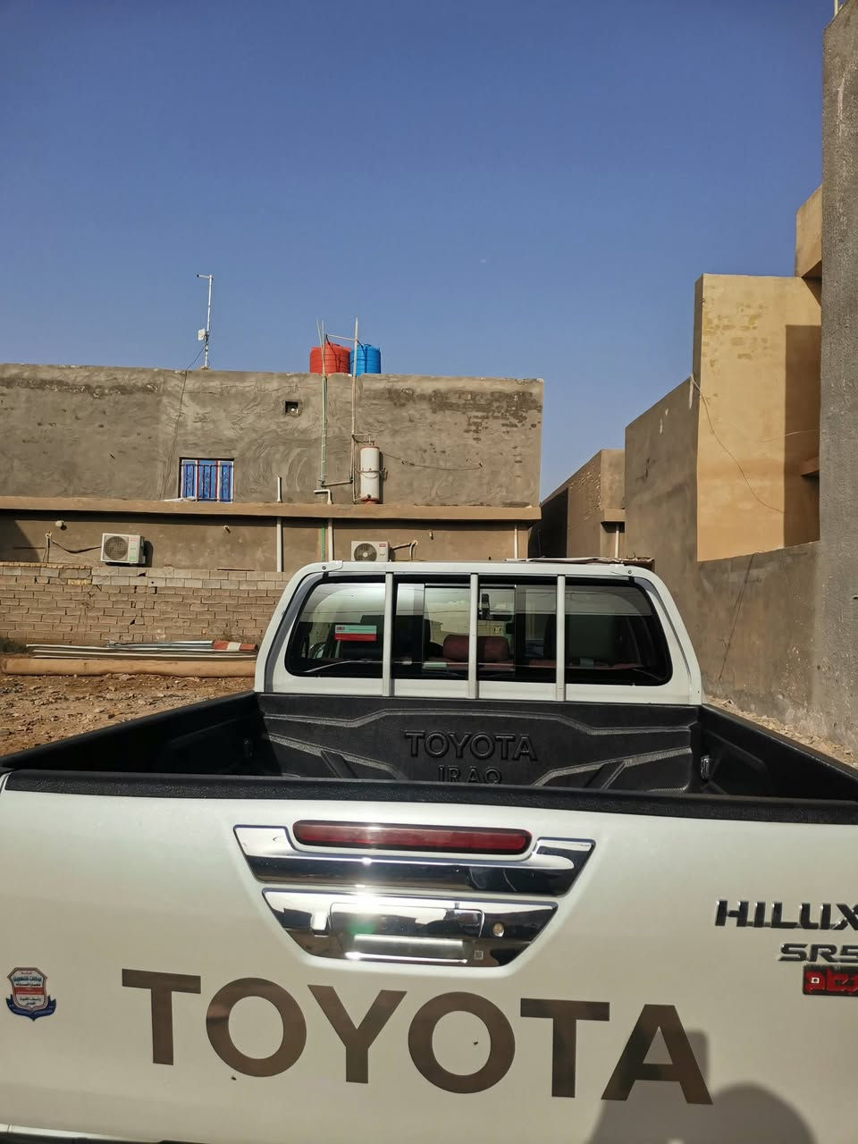 تيوتا ساز معروف الساز مواصفاته رادار كامره خلفيه شاشه كبيره السياره مكفوله كفاله عامه ماعدا فطر بك لايت الخلفي السياره ماشيه ٣٩ الف رقم واسط مكان السياره واسط ناحية جصان للاستفسار الاتصال على الرقم ***********او ***********
