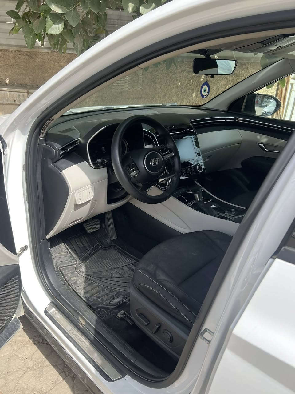 توسان 2022رقم بغداد ماشيه 37 فول قماره حديد مكفوله من الصبغ  190$ مكانه بغداد الرصافه للتواصل اكثر اتصل ***********
