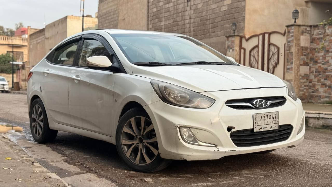 اكسنت 2013 
خليجي فول مواصفات 
محرك 16 دوش 
 كير عادي 
شاشة 
سلايد 
تحكم ستيرن 
4 جامات كهرب 
محرك و كير شرط 
ماشية 224 الف 
تبريد تدفئة شرط. 
الضرر باب السائق ونص الجاملغ الامامي بدون دواخل 
طخم تاير جديد 
طخم جديد 
كوبون بانزين 
شرط التحويل 
السعر :95
مكان السيارة : موصل 
للاستفسار: *********** موصل, نينوى
