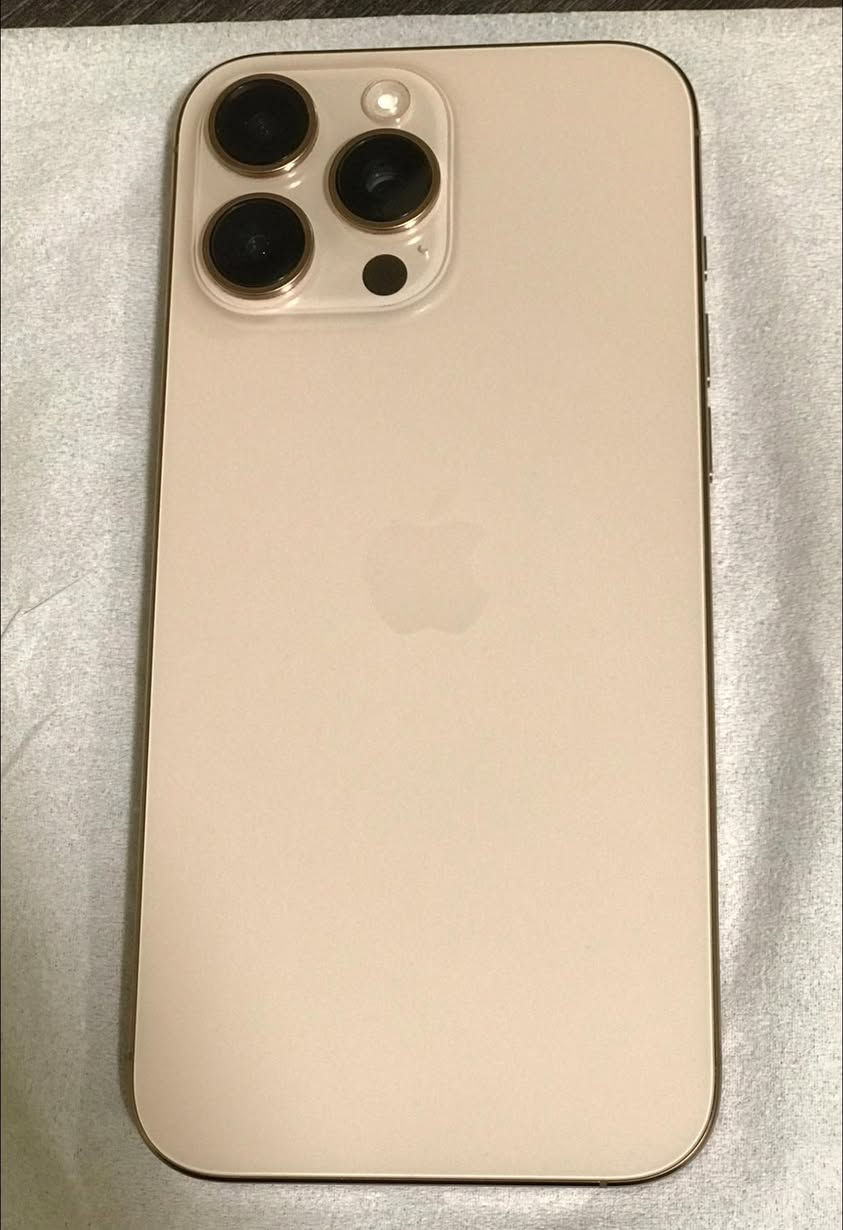 السلام عليكم
آيفون ١٦ برو ماكس
ذاكرة ٢٥٦
بطارية ٩٣
الجهاز نظيف نسبتة اكثر من ٩٥٪؜
رايده بمليون و ٣٢٥  و بي مجال بسيط

للتواصل  ***********
