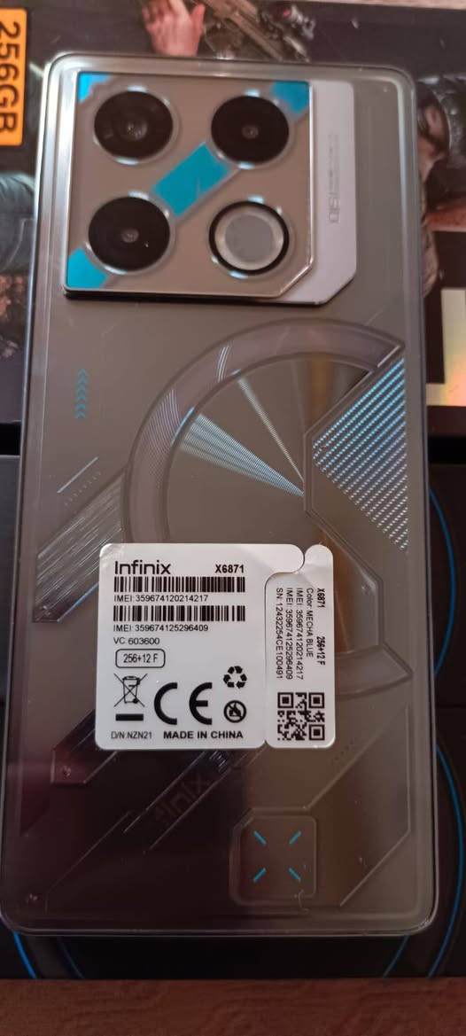 انفنكس جيتي عشرين برو كامل ملحقات شاحنه وسماعتة الاصليه جهاز نضيف حيل بس الشاصي بي شخوط من وره الكفر اما باقي جهاز مكفول مكاني بغداد سعر 275 وبي مجال قليل حك جيه


**إذا كنت صاحب هذا الإعلان وتريد حذفه لأي سبب، رجاءا أرسل رسالة إلى الدعم الفني**