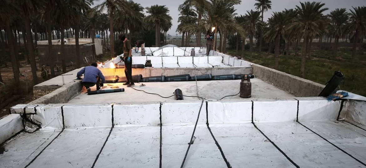 حماية تامة لبيتكم من الأمطار والحرارة مع شركة الفضل للأيزوكام لتغليف السطوح، شغل درجة أولى وضمان حقيقي. اتصلوا بينا هسة على الرقم ***********، أو زوروا صفحتنا لمشاهدة المزيد من أعمالنا. #عزل_اسطح #ايزوكام #شركة_الفضل #مقاولات_ميسان #حماية_المنزل
